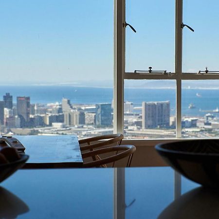 Breathtaking Views, Brand New Renovated Apartment เคปทาวน์ ภายนอก รูปภาพ
