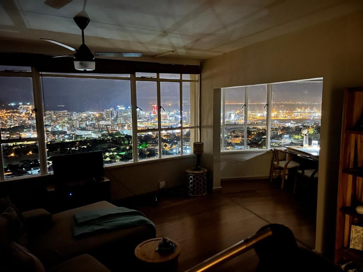 Breathtaking Views, Brand New Renovated Apartment เคปทาวน์ ภายนอก รูปภาพ