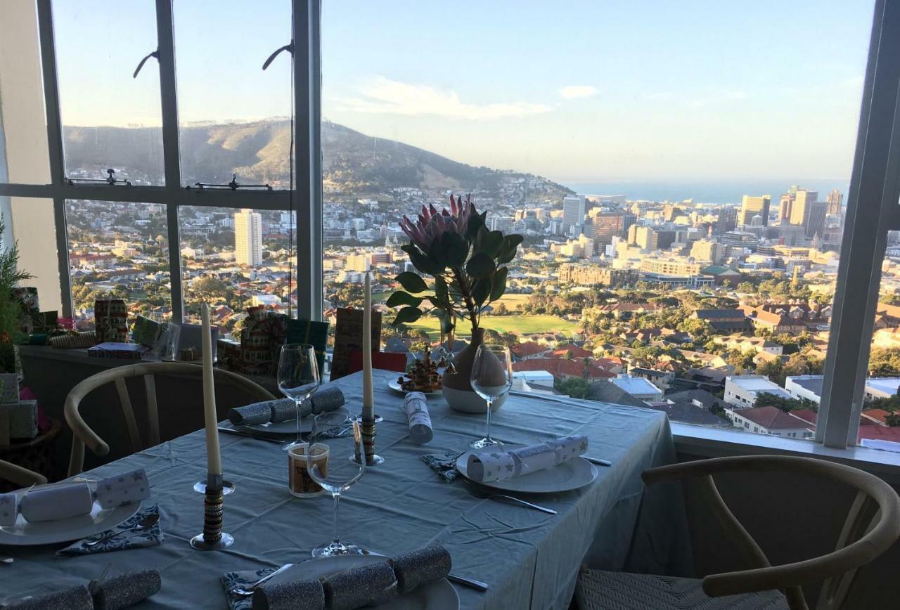 Breathtaking Views, Brand New Renovated Apartment เคปทาวน์ ภายนอก รูปภาพ