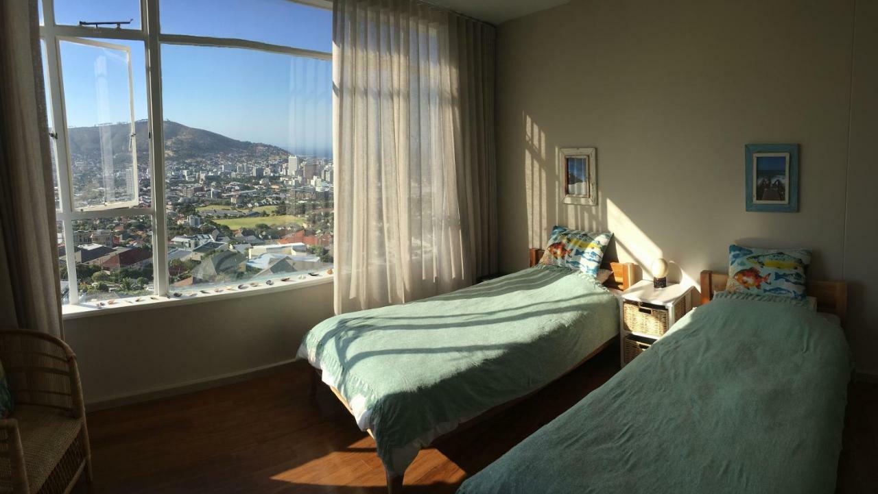 Breathtaking Views, Brand New Renovated Apartment เคปทาวน์ ภายนอก รูปภาพ