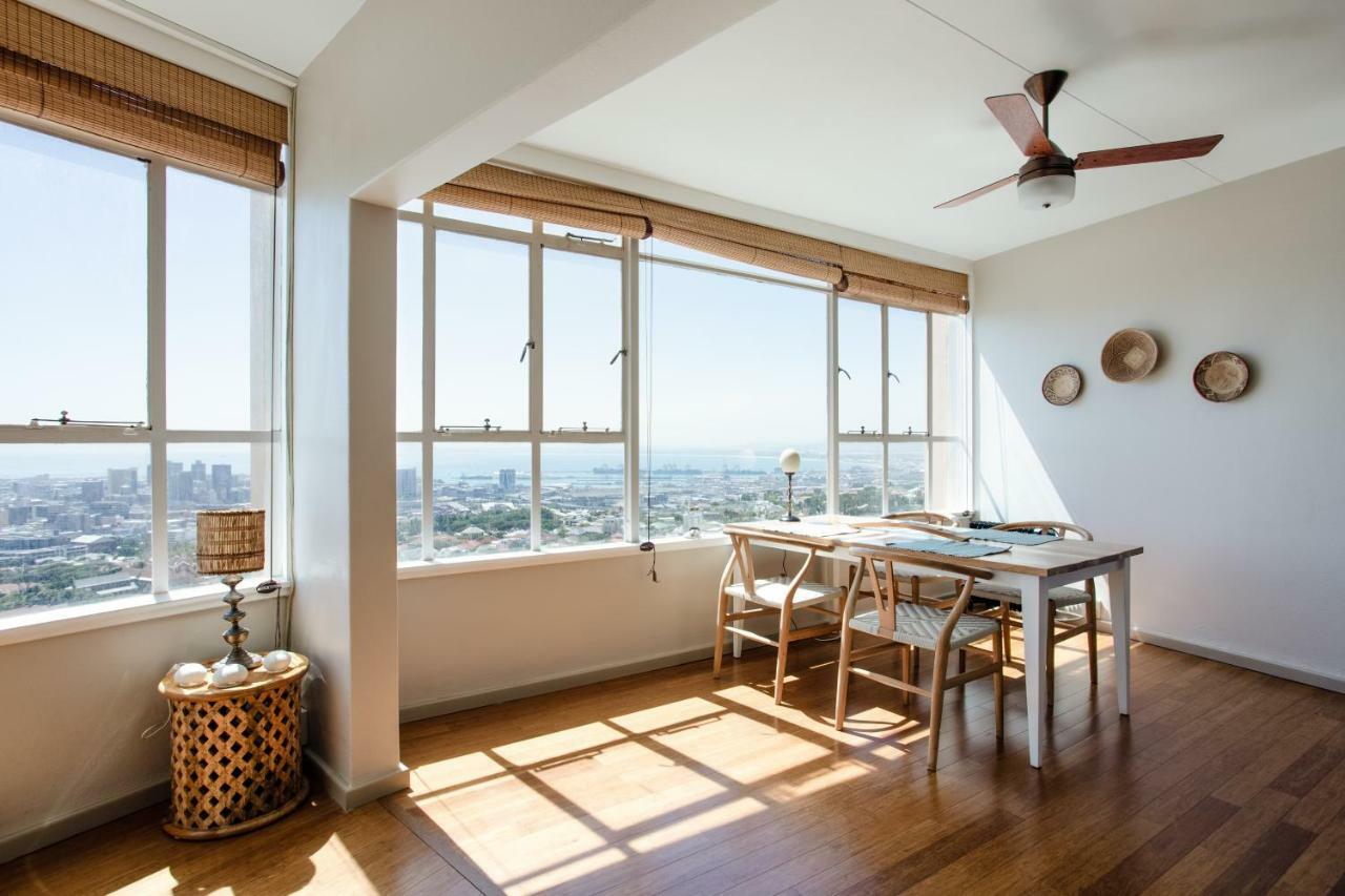 Breathtaking Views, Brand New Renovated Apartment เคปทาวน์ ภายนอก รูปภาพ