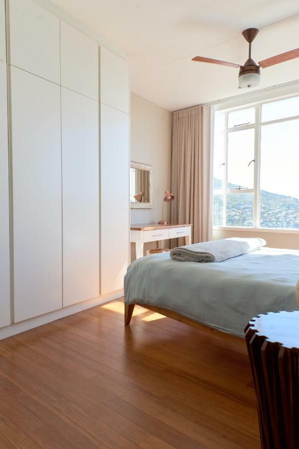 Breathtaking Views, Brand New Renovated Apartment เคปทาวน์ ภายนอก รูปภาพ