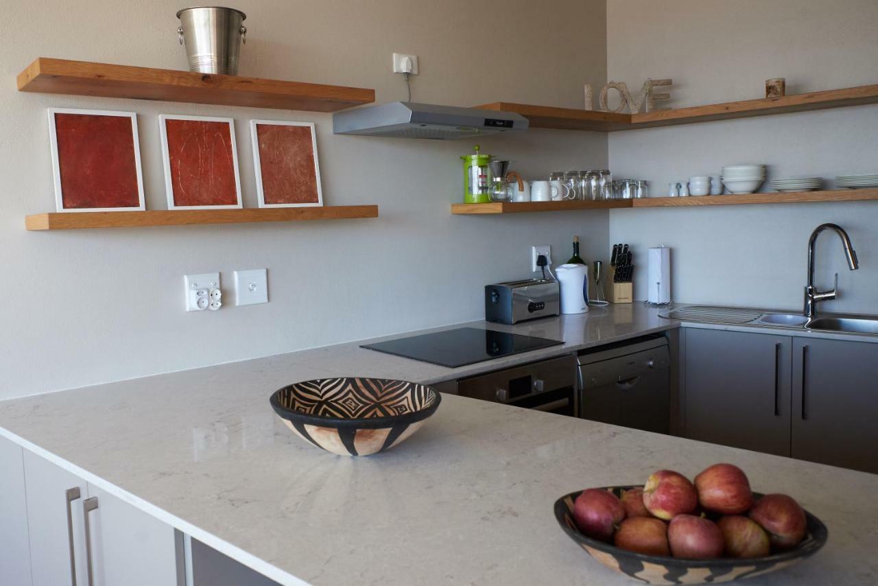 Breathtaking Views, Brand New Renovated Apartment เคปทาวน์ ภายนอก รูปภาพ