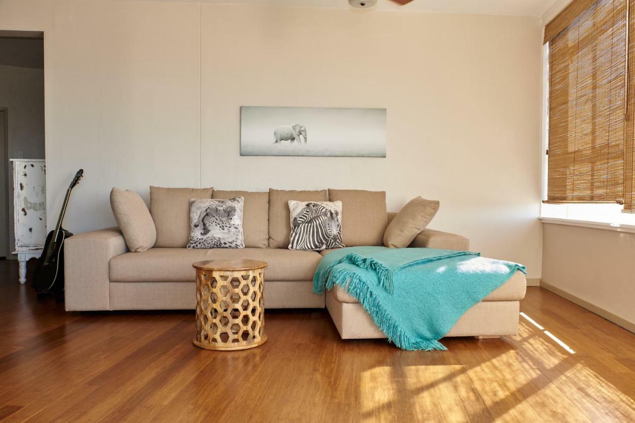 Breathtaking Views, Brand New Renovated Apartment เคปทาวน์ ภายนอก รูปภาพ